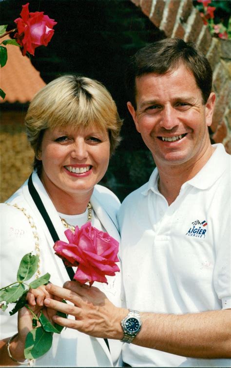 martin brundle wife.